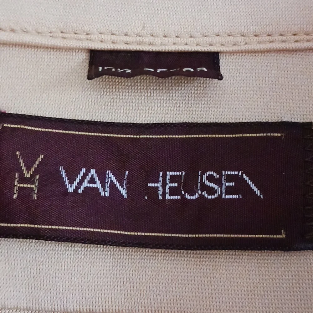 Vintage 70s Van Heusen nylon button down retro shirt - Picture 11 of 11